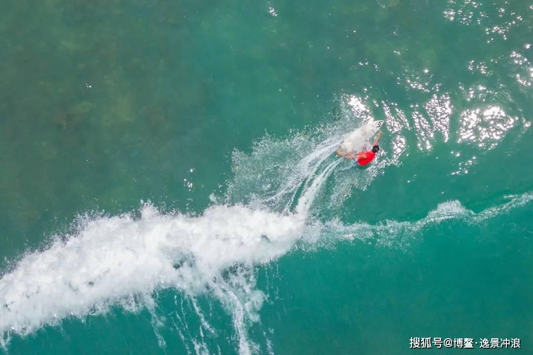 逃离阴森的岛屿